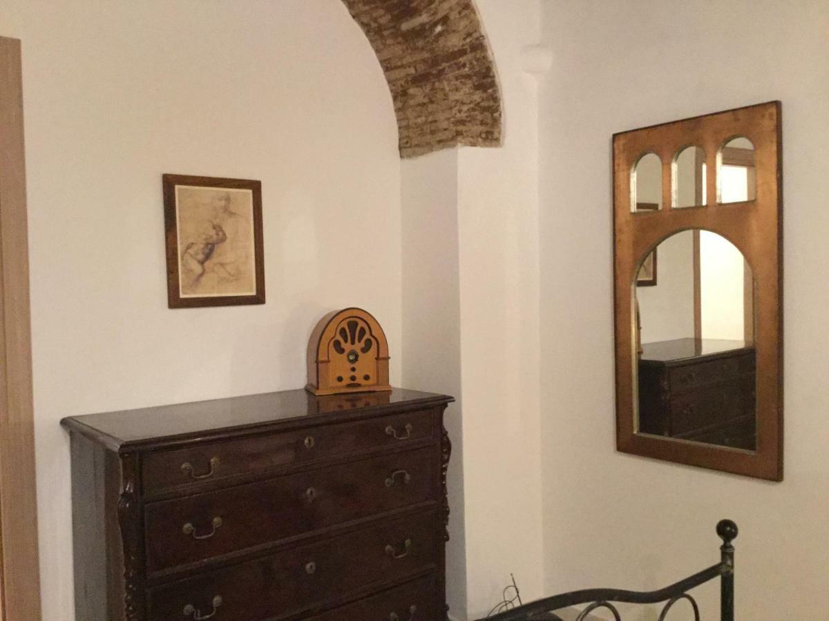 Апартаменти New Maria'S House Livorno. Il Cisternone Екстер'єр фото
