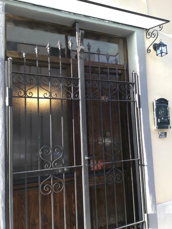 Апартаменти New Maria'S House Livorno. Il Cisternone Екстер'єр фото